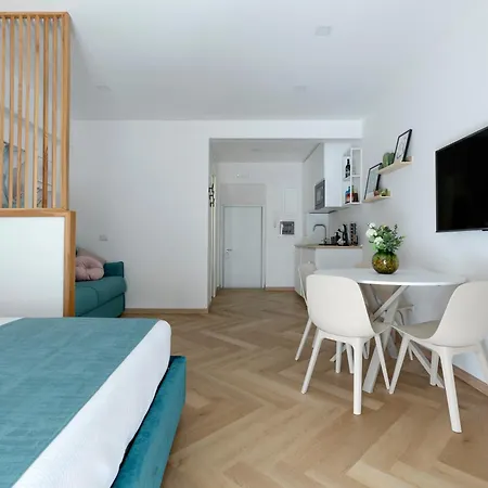 Apartament Orefici 8 *
